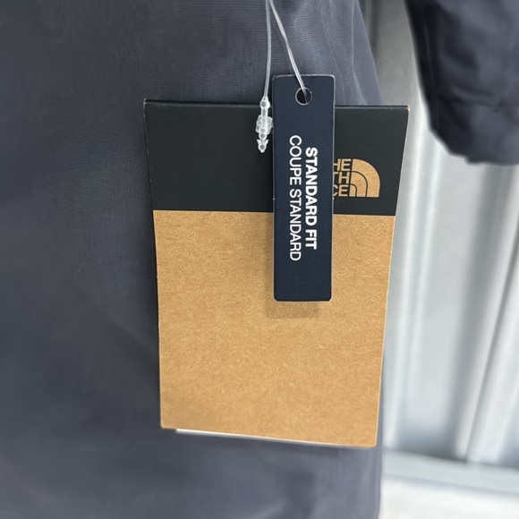 North face - Picture 6 of 16